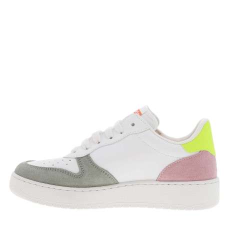 Baskets basses tennis en cuir blanches avec patchwork et lacets plats