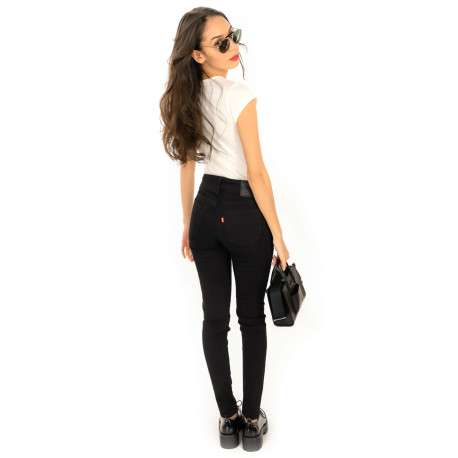 Jean 711 noir uni avec une coupe skinny une taille ajustée et 4 poches