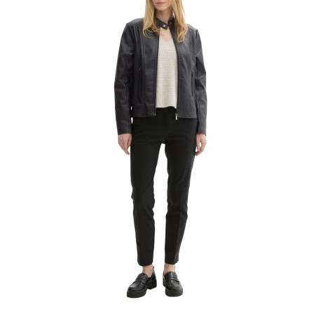 Blouson de motard noir uni avec une coupe droite et un col rond boutonné - Image 4
