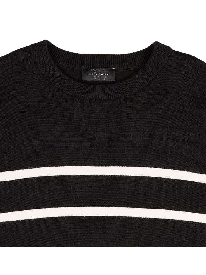 Pull noir uni avec une...