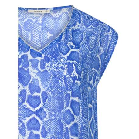 Robe courte bleue électrique imprimée peau de serpent avec une coupe droite - Image 3