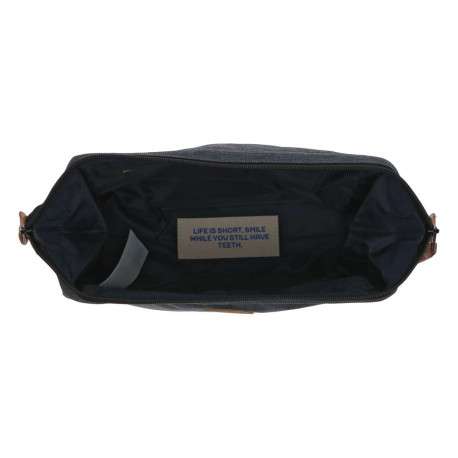 Grande trousse de toilette grise anthracite en jean avec le nom de la marque - Image 4