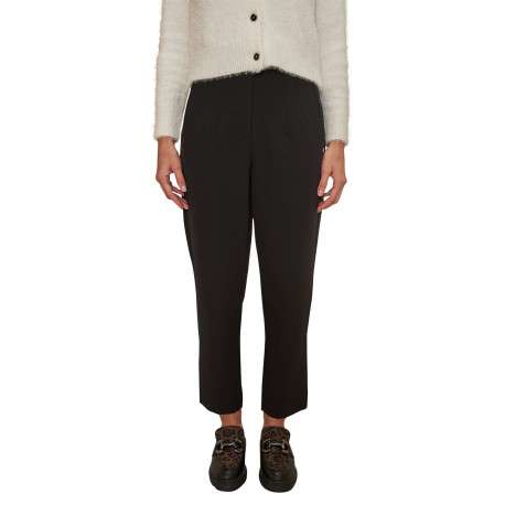 Pantalon Chino noir uni avec une coupe slim et un bijou décoratif