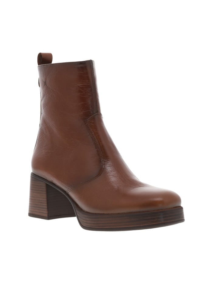 Boots en cuir cognac à...