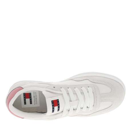 Baskets tennis blanches et roses plates avec logo de la marque - Image 4