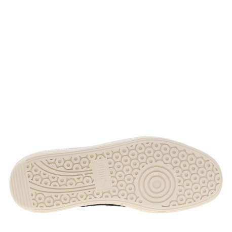 Sneakers multisport en cuir de vachette blanches plates avec des lacets plats - Image 5