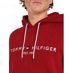 Sweat rouge imprimé avec une coupe droite et un col à capuche ajustable 