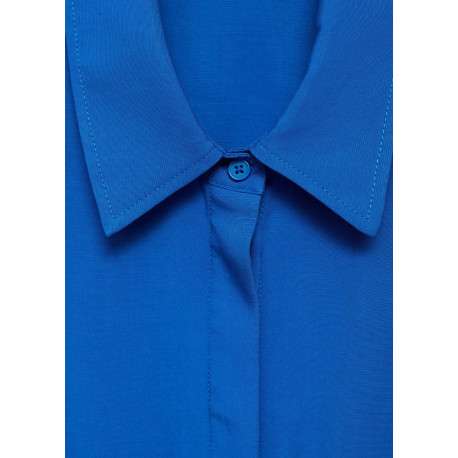 Chemisier bleu uni avec une coupe large un col français et à manches longues - Image 6