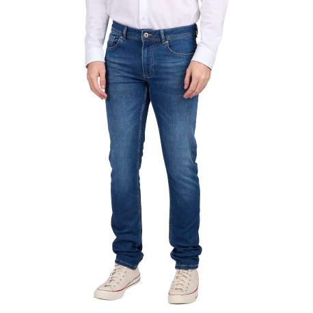 Jean indigo délavé avec une coupe ajustée et des passants pour la ceinture
