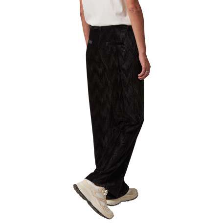 Pantalon chino noir en velours avec une coupe large et une taille haute - Image 2