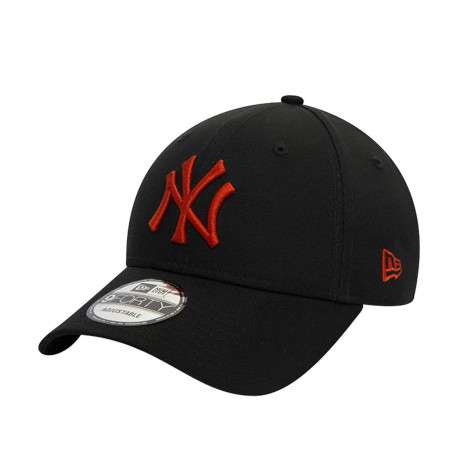 Casquette strapback réglable en coton noire unie avec de la broderie rouge - Image 3