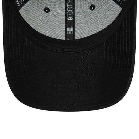 Casquette strapback réglable en coton noire unie avec de la broderie rouge - Image 4