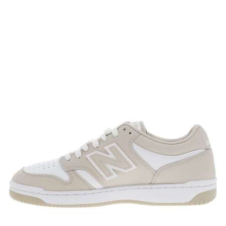 Baskets tennis blanches et beiges à talon plat avec logos et lacets blancs