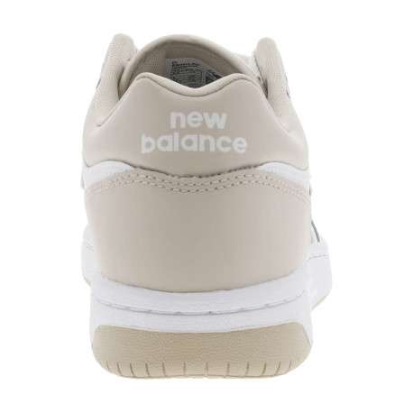 Baskets tennis blanches et beiges à talon plat avec logos et lacets blancs - Image 6