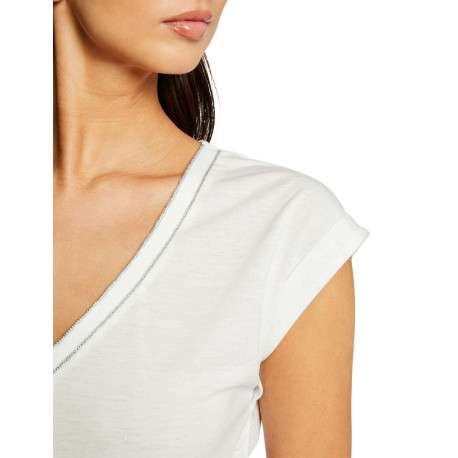 T-shirt manches courtes écru à coupe droite et col v avec liserés métallisés - Image 5