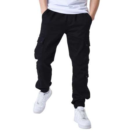 Cargo en coton noir uni multi-poches avec une coupe regular fit