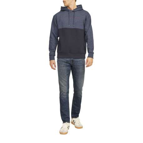 Jean en coton biologique bleu indigo délavé aux cuisses à coupe regular fit - Image 6