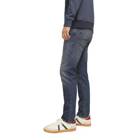 Jean en coton biologique bleu indigo délavé aux cuisses à coupe regular fit - Image 7