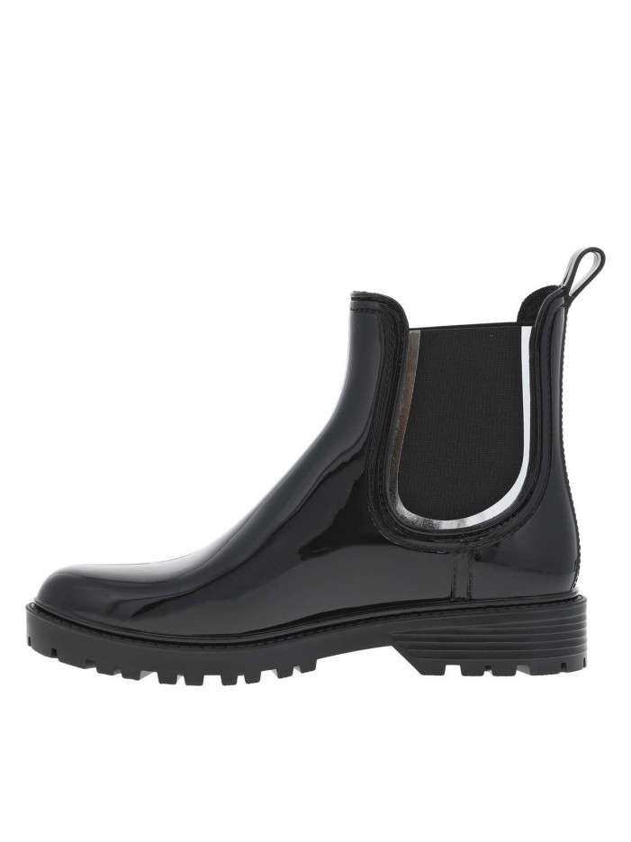 Boots noires à talon...