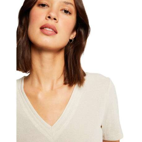 T-shirt écru uni avec une coupe droite à col v et des manches courtes - Image 4