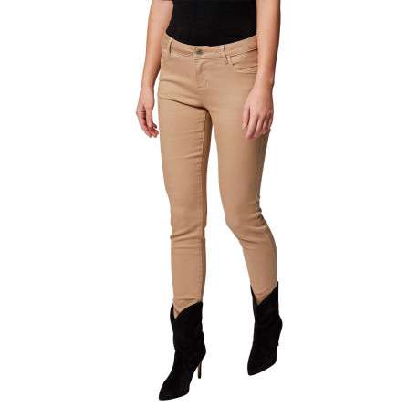 Pantalon 5 Poches beige uni avec une coupe slim et des passants pour ceinture - Image 6