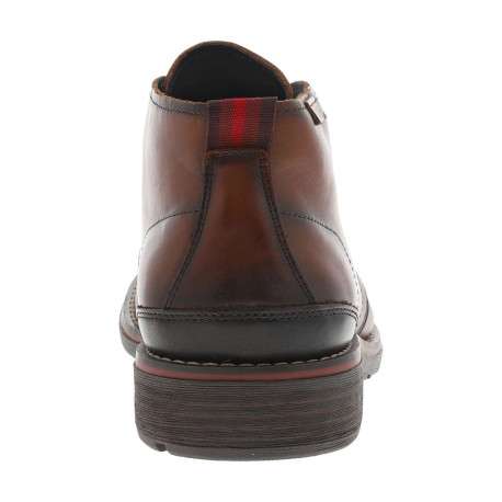 Bottines en cuir brunes à talon décroché bas avec des lacets ronds - Image 12