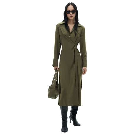 Robe longue kaki unie avec une coupe droite à col français et à manches longues - Image 2
