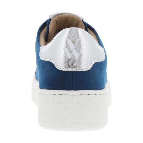 Tennis bleues en velours à talon plat et à lacets plats blancs - Image 6