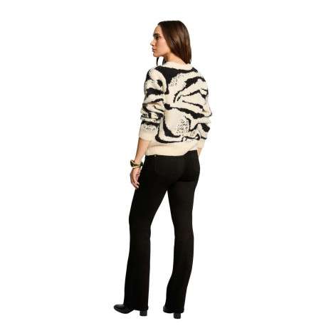 Pull beige imprimé avec une coupe droite à col rond et des manches longues - Image 3