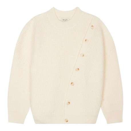 Pull blanc ample avec des boutons décoratifs à l'avant et un col rond