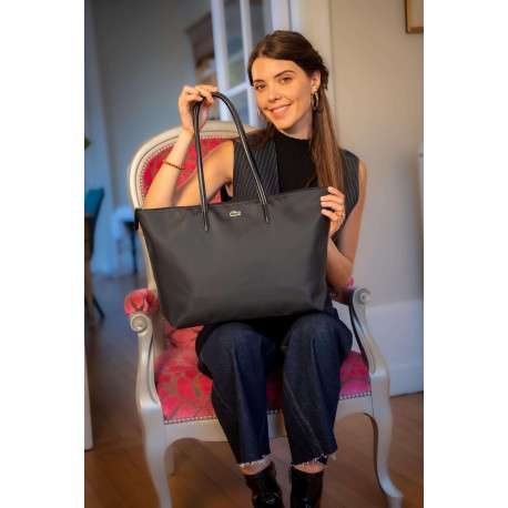 Sac shopping noir uni avec grandes anses et logo crocodile sur l'avant - Image 3