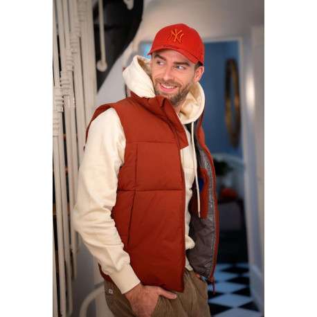 Casquette strapback réglable en coton rouille unie avec de la broderie - Image 8