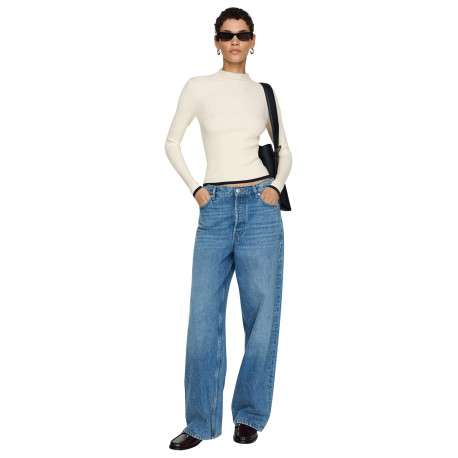 Pull écru en maille côtelée à coupe ajustée avec col rond et manches longues - Image 4