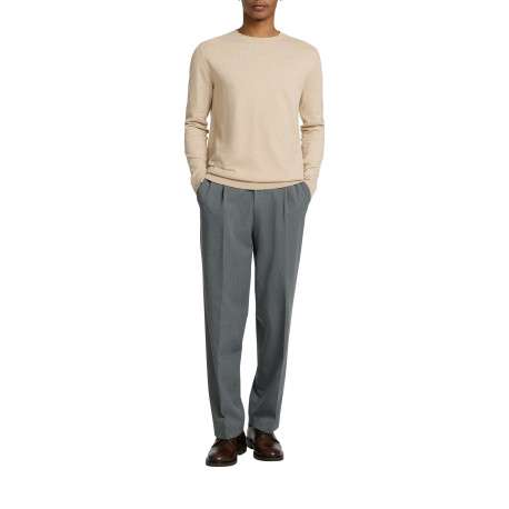 Pull fin en coton beige chiné avec une coupe droite et un col rond - Image 5