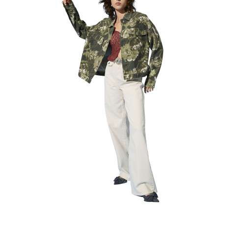 Jean en coton écru uni avec une coupe bootcut et des poches à rabat à l'avant - Image 3