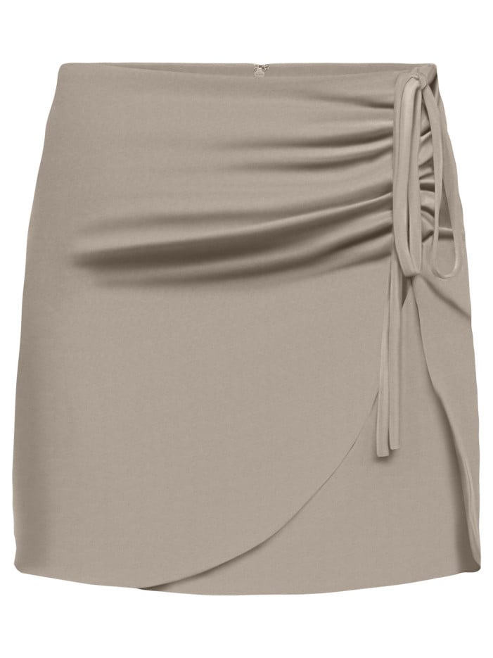 Jupe courte beige unie à...