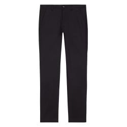 Chino en coton noir uni avec une coupe slim et un aspect satiné