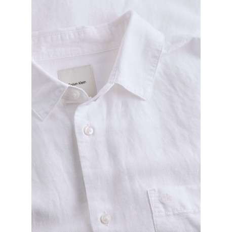 Chemise à manches longues en lin blanche unie à coupe droite avec une poche - Image 2