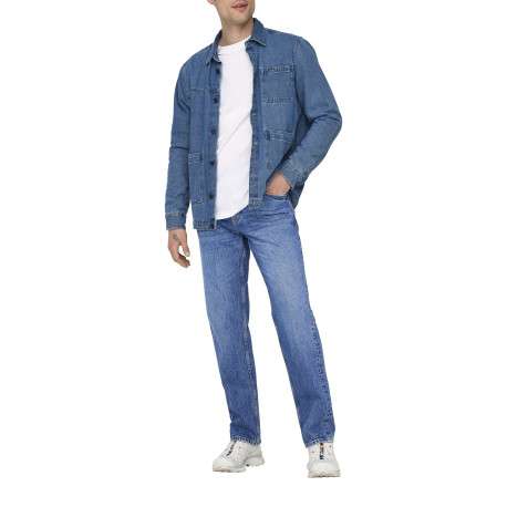 Jean en coton bleu délavé avec une coupe regular fit et une braguette à boutons - Image 5