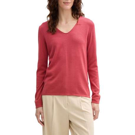 Pull rouge en maille fine uni avec une coupe près du corps et un col v arrondi - Image 4