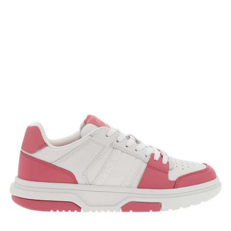 Tennis en cuir roses et blanches plates avec des lacets plats blancs - Image 2