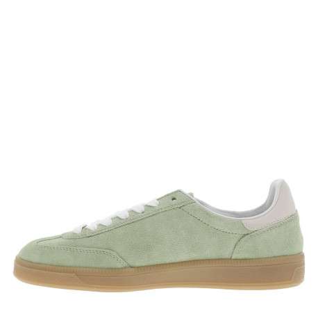 Tennis en croûte de cuir vertes à talon plat et à lacets plats blancs