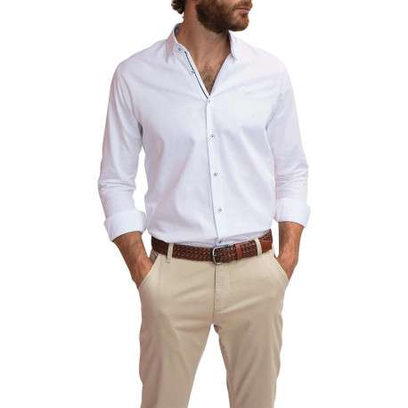 Chemise en coton blanche unie avec une coupe slim fit et des manches à pression