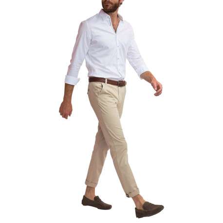 Chemise en coton blanche unie avec une coupe slim fit et des manches à pression - Image 4