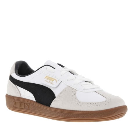 Tennis en cuir blanches à talon plat et à lacets plats blancs avec étiquette