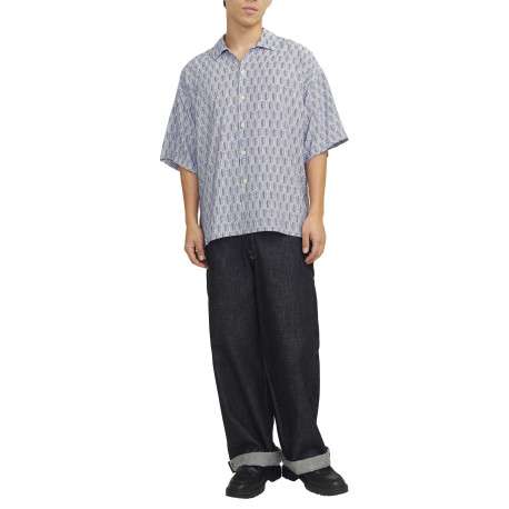 Chemise bleue imprimée avec une coupe droite et une fermeture boutonnée - Image 2