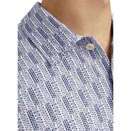 Chemise bleue imprimée avec une coupe droite et une fermeture boutonnée - Image 7
