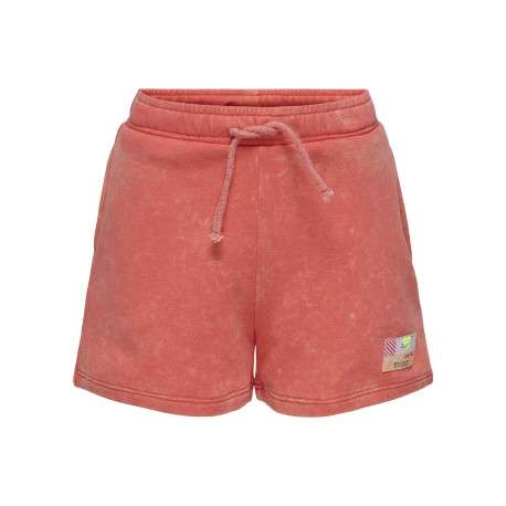 Short rouge uni délavé avec poches avant, patch et taille élastiquée
