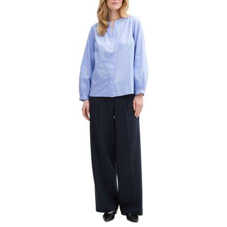 Blouse en coton bleue à pois avec une coupe ample et un col v - Image 3