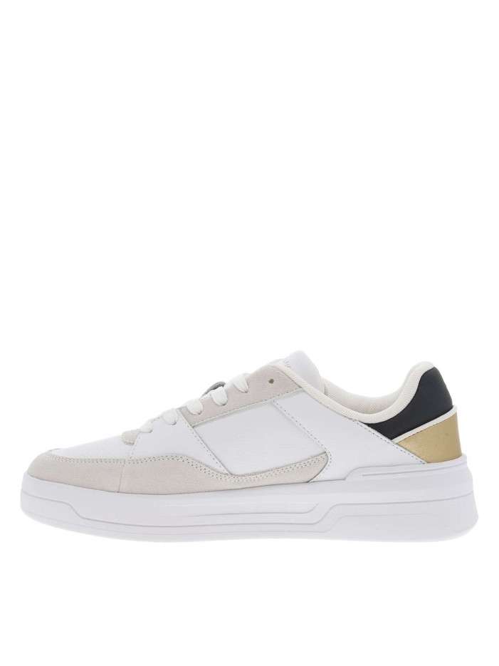 Tennis en cuir blanches à...